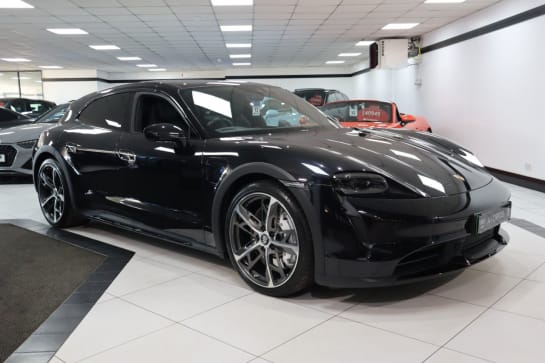 A null PORSCHE TAYCAN Performance Plus 93.4kWh Turbo Cross Turismo 5dr Electric Auto 4WD (22kW Ch