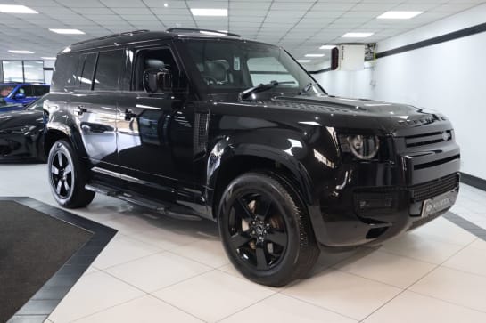 A null LAND ROVER DEFENDER 3.0 D300 MHEV X-Dynamic HSE SUV 5dr Diesel Auto 4WD Euro 6 (s/s) (300 ps) A