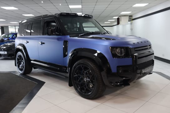 A null LAND ROVER DEFENDER 5.0 P525 V8 Urban SUV 5dr Petrol Auto 4WD Euro 6 (s/s) (525 ps) VERY RARE B