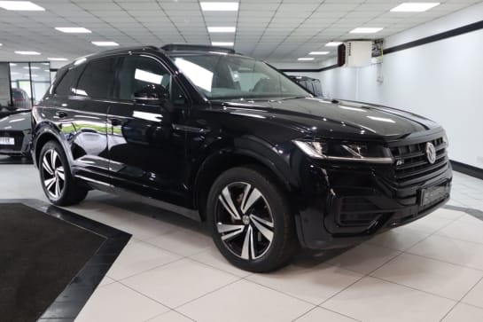 A null VOLKSWAGEN TOUAREG 3.0 TDI V6 R-Line Tech SUV 5dr Diesel Tiptronic 4Motion Euro 6 (s/s) (286 p