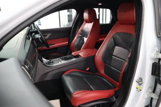 A 2017 JAGUAR XF 3.0d V6 S Sportbrake 5dr Diesel Auto Euro 6 (s/s) (300 ps) BE QUICK SIMPLY