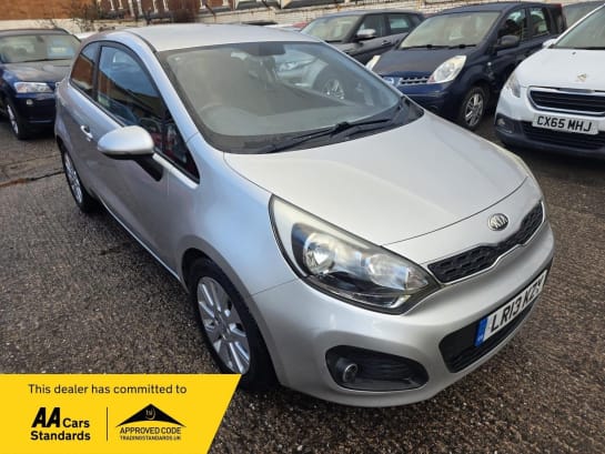 A 2013 KIA RIO 1.25 2 Euro 5 3dr