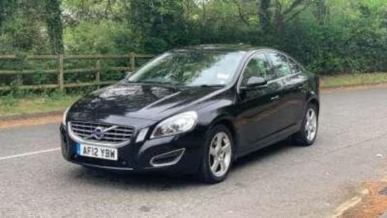 A 2012 VOLVO S60 2.4 D5 SE Lux Geartronic Euro 5 4dr