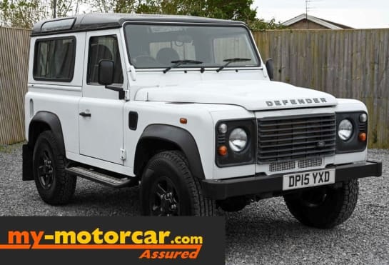 A 2015 LAND ROVER DEFENDER 90 TD STATION WAGON