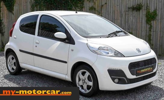 A null PEUGEOT 107 1.0 Allure 5dr