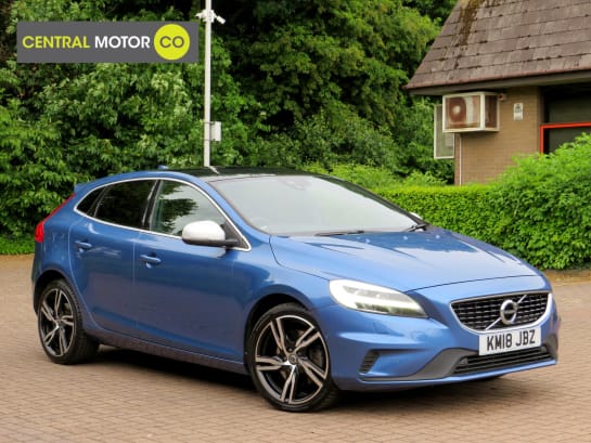 A 2018 VOLVO V40 D3 R-DESIGN PRO 5-Door