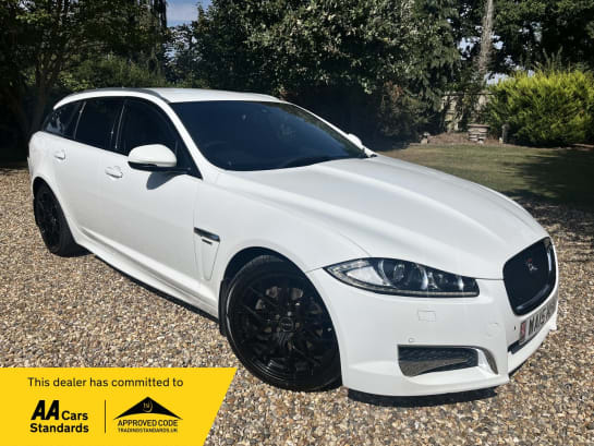 A 2015 JAGUAR XF 2.2 d R-Sport