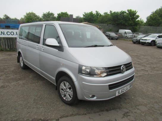 A null VOLKSWAGEN TRANSPORTER SHUTTLE 2.0 T30 TDI SHUTTLE SE 5d 140 BHP LONG MOT