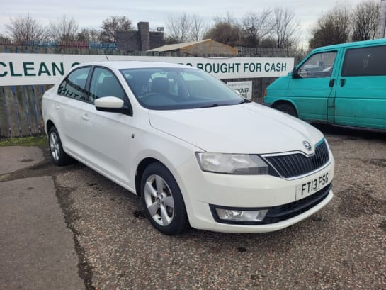 A null SKODA RAPID 1.4 TSI SE Hatchback 5dr Petrol DSG Euro 5 (122 ps)