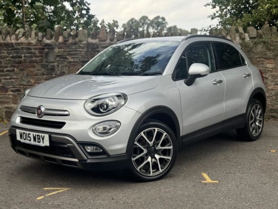 A 2015 FIAT 500X 1.6 MultiJetII Cross Plus SUV 5dr Diesel Manual Euro 6 (s/s) (120 ps)