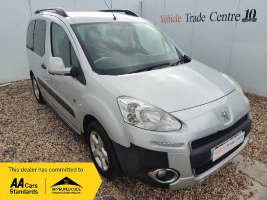 A 2014 PEUGEOT PARTNER HDI TEPEE OUTDOOR