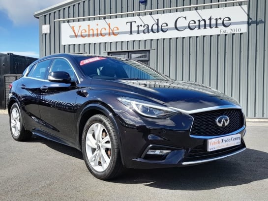 A null INFINITI Q30 1.5 PREMIUM TECH D 5d 107 BHP