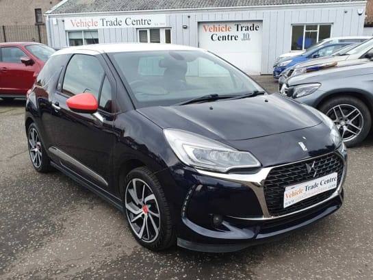 A null DS AUTOMOBILES DS 3 1.2 PureTech Ines de la Fressange Hatchback 3dr Petrol Manual Euro 6 (s/s)