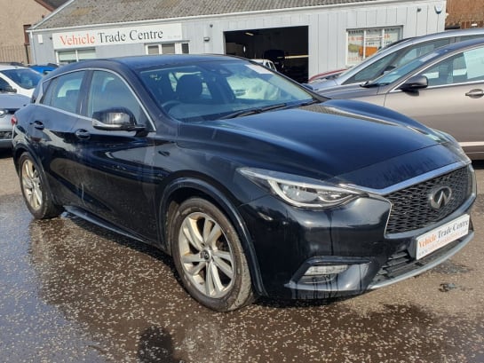 A null INFINITI Q30 1.6T Premium Hatchback 5dr Petrol Manual Euro 6 (s/s) (122 ps)