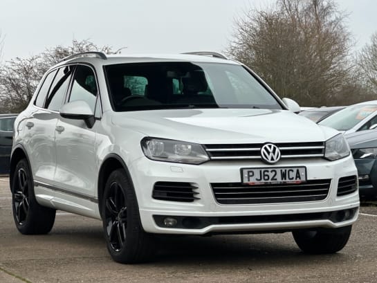 A null VOLKSWAGEN TOUAREG 3.0 TDI V6 BlueMotion Tech Altitude SUV 5dr Diesel Tiptronic 4WD Euro 5 (s/
