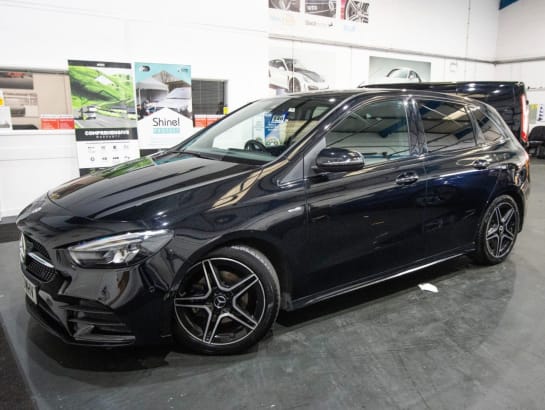 A null MERCEDES-BENZ B-CLASS 1.3 B 200 AMG LINE EDITION PREMIUM 5d 161 BHP