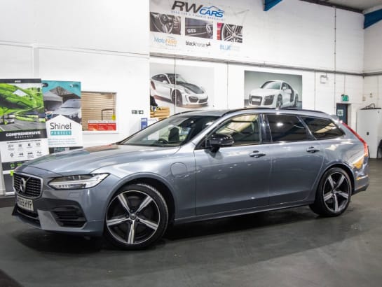 A null VOLVO V90 2.0 T8 TWIN ENGINE R-DESIGN PLUS AWD 5d 385 BHP