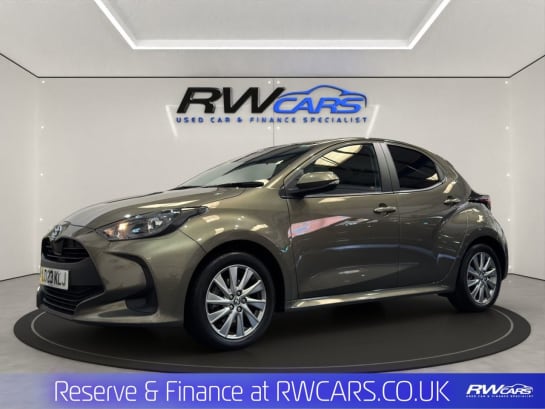 A null TOYOTA YARIS 1.5 VVT-h Icon Hatchback 5dr Petrol Hybrid E-CVT Euro 6 (s/s) (116 ps)