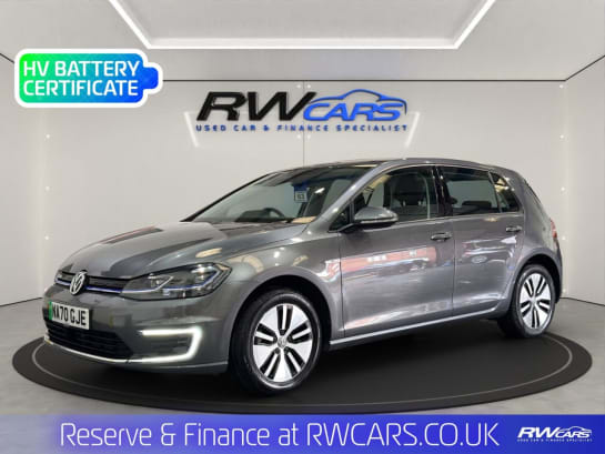 A null VOLKSWAGEN E-GOLF 35.8kWh e-Golf Hatchback 5dr Electric Auto (136 ps)