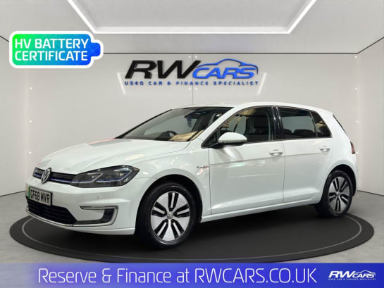 A null VOLKSWAGEN E-GOLF 35.8kWh e-Golf Hatchback 5dr Electric Auto (136 ps)