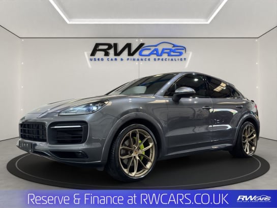 A null PORSCHE CAYENNE 3.0 V6 E-Hybrid 17.9kWh Coupe 5dr Petrol Plug-in Hybrid TiptronicS 4WD Euro