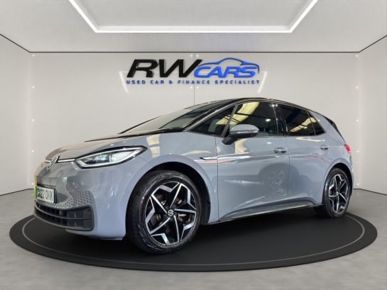 A null VOLKSWAGEN ID.3 Pro S 77kWh Tour Hatchback 5dr Electric Auto (204 ps)