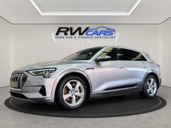A null AUDI E-TRON 50 Technik SUV 5dr Electric Auto quattro 71.2kWh (313 ps)