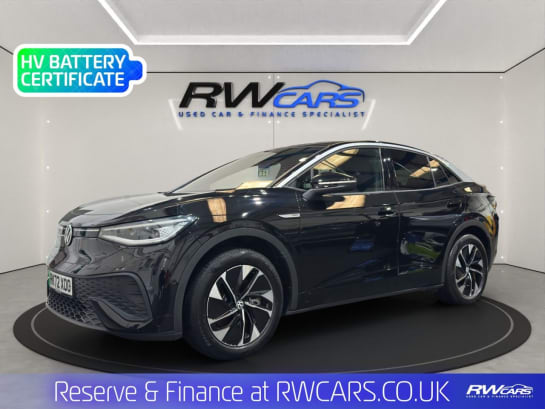 A 2022 VOLKSWAGEN ID.5 Pro 77kWh Style SUV 5dr Electric Auto (174 ps)