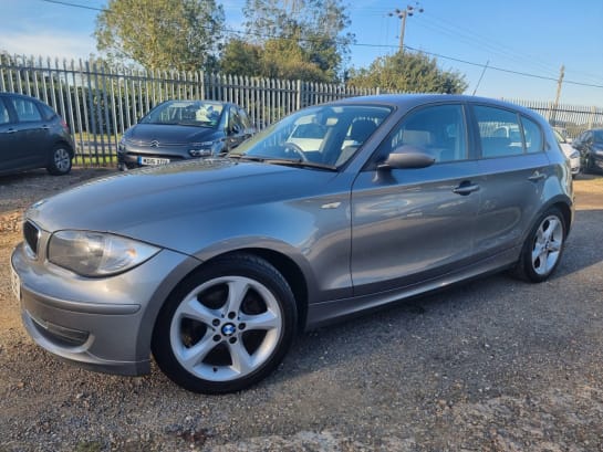 A null BMW 1 SERIES 116i [2.0] SE 5dr LOW MILEAGE IN SPACE GREY!