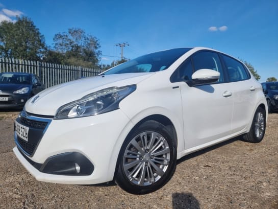 A null PEUGEOT 208 1.2 S/S SIGNATURE 5d 82 BHP BLUETOOTH TELEPHONY + ANDROID AUTO