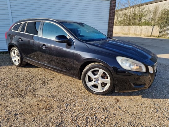 A null VOLVO V60 1.6D DRIVe SE Estate 5dr Diesel Manual Euro 5 (s/s) (115 ps) £35 TAX + CLIM