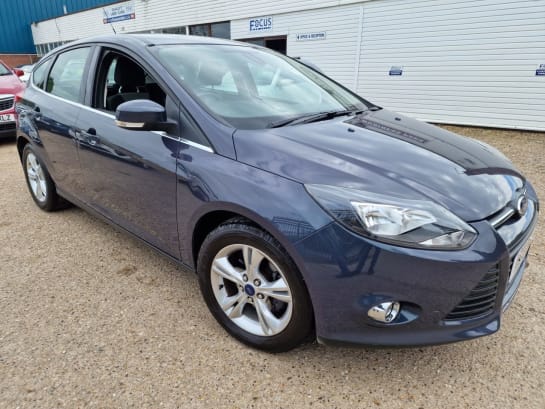 A null FORD FOCUS 1.0T EcoBoost Zetec Hatchback 5dr Petrol Manual Euro 5 (s/s) (100 ps) PARKI