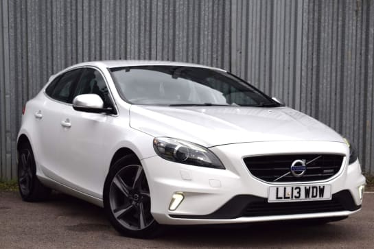 A null VOLVO V40 2.0 D4 R-Design Lux Nav Geartronic Euro 5 (s/s) 5dr
