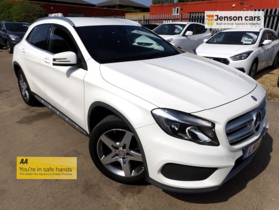 A null MERCEDES-BENZ 180 2.1 GLA200d AMG Line SUV 5dr Diesel Manual Euro 6 (s/s) (136 ps)
