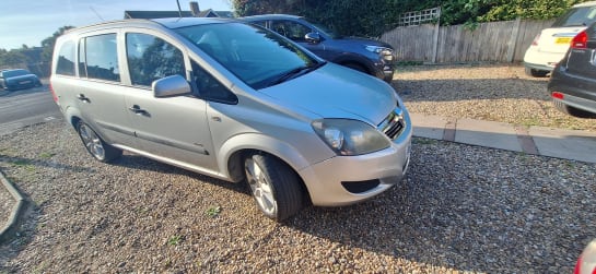 A null VAUXHALL ZAFIRA LIFE 5-Door