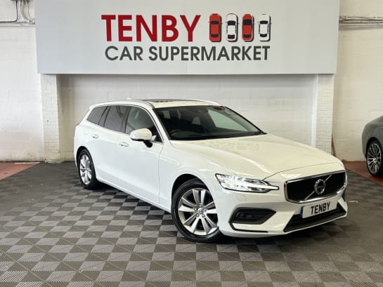 A null VOLVO V60 2.0 D4 MOMENTUM PRO 5d 188 BHP HEATED STEERING+REVERSE CAMERA