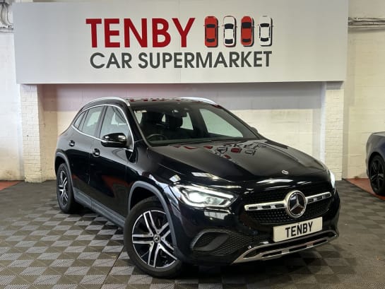 A null MERCEDES-BENZ GLA 1.3 GLA200 Sport SUV 5dr Petrol 7G-DCT Euro 6 (s/s) (163 ps) SPORTS SEATS+R