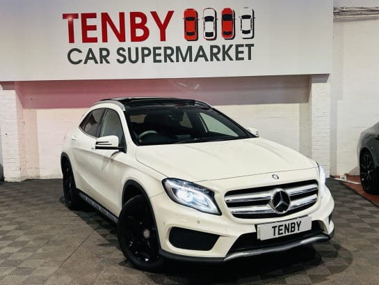 A null MERCEDES-BENZ GLA 2.1 GLA200d AMG Line (Premium Plus) SUV 5dr Diesel 7G-DCT Euro 6 (s/s) (136
