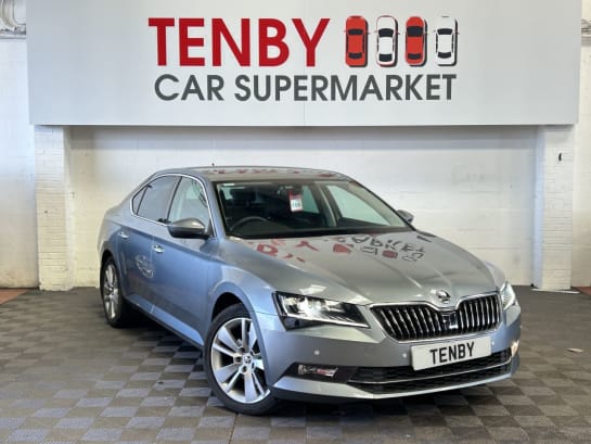 A null SKODA SUPERB 2.0 TDI SE L Executive Hatchback 5dr Diesel DSG Euro 6 (s/s) (190 ps) FHTD