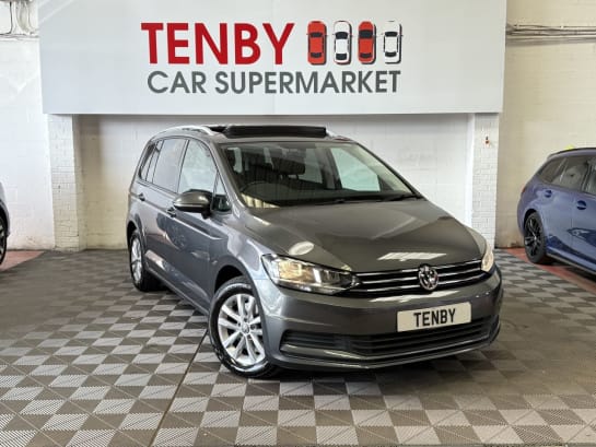 A null VOLKSWAGEN TOURAN 1.6 TDI SE Family MPV 5dr Diesel DSG Euro 6 (s/s) (115 ps) 7 SEATER+REV CAM