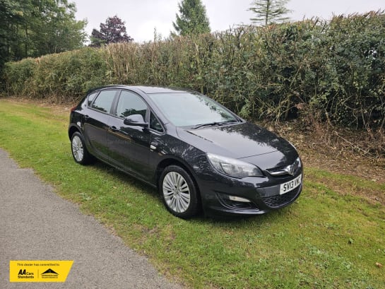 A 2013 VAUXHALL ASTRA 1.4 16v Energy Hatchback 5dr Petrol Manual Euro 5 (100 ps)