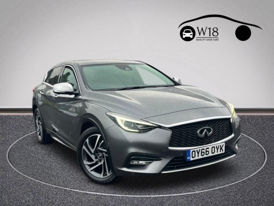A null INFINITI Q30 1.5d Premium Hatchback 5dr Diesel Manual Euro 6 (s/s) (109 ps)
