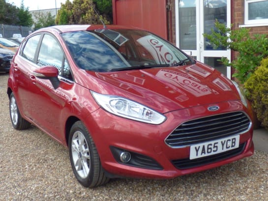 A 2015 FORD FIESTA 1.0 T EcoBoost Zetec **FULL SERVICE HISTORY** **15 MONTHS WARRANTY** **20 ROAD TAX** **12 MONTHS M