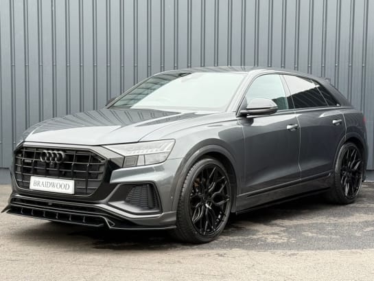 A 2021 AUDI Q8 TDI QUATTRO S LINE BLACK EDITION