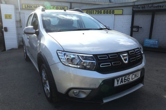 A null DACIA SANDERO STEPWAY 1.5 dCi Laureate Hatchback 5dr Diesel Manual Euro 6 (s/s) (90 ps) * 2 YEAR