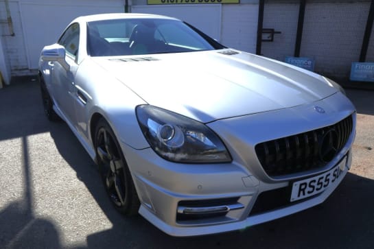 A null MERCEDES-BENZ SLK 2.1 SLK250 CDI BlueEfficiency AMG Sport Convertible 2dr Diesel G-Tronic+ Eu