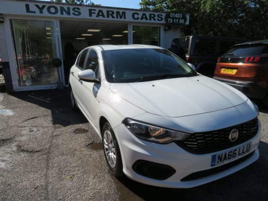 A null FIAT TIPO 1.4 EASY 5d 94 BHP BLUETOOTH + AIR-CONDITIONING