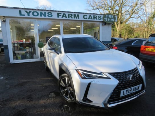 A null LEXUS UX 2.0 250h SUV 5dr Petrol Hybrid E-CVT Euro 6 (s/s) (184 ps) Automatic Hybrid