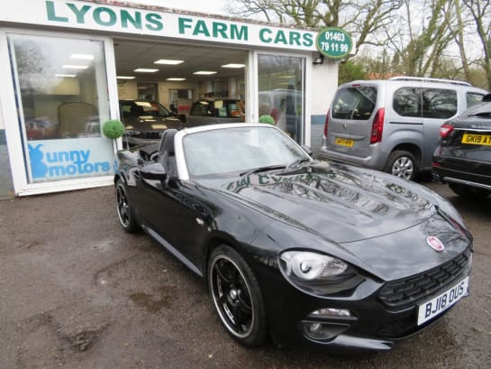 A null FIAT 124 SPIDER 1.4 MultiAir Lusso Convertible 2dr Petrol Euro 6 (140 ps) FULL HEATED LEATH