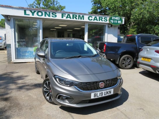 A null FIAT TIPO 1.4 T-Jet Lounge Hatchback 5dr Petrol Manual Euro 6 (s/s) (120 bhp) CAMERA